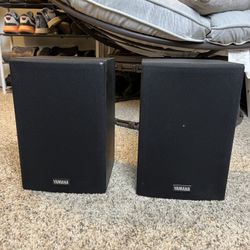 Yamaha Bookshelf Speakers (NS-A770)