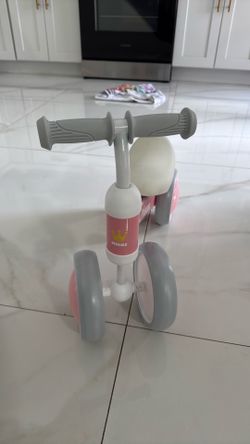 Balance Bike - 1yr old pink Bekilole