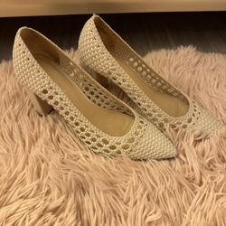 Marc Fisher Woven White faux leather heels shoes size 8