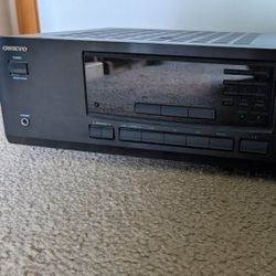 Onkyo
FM/AM Receiver
TX-8211 