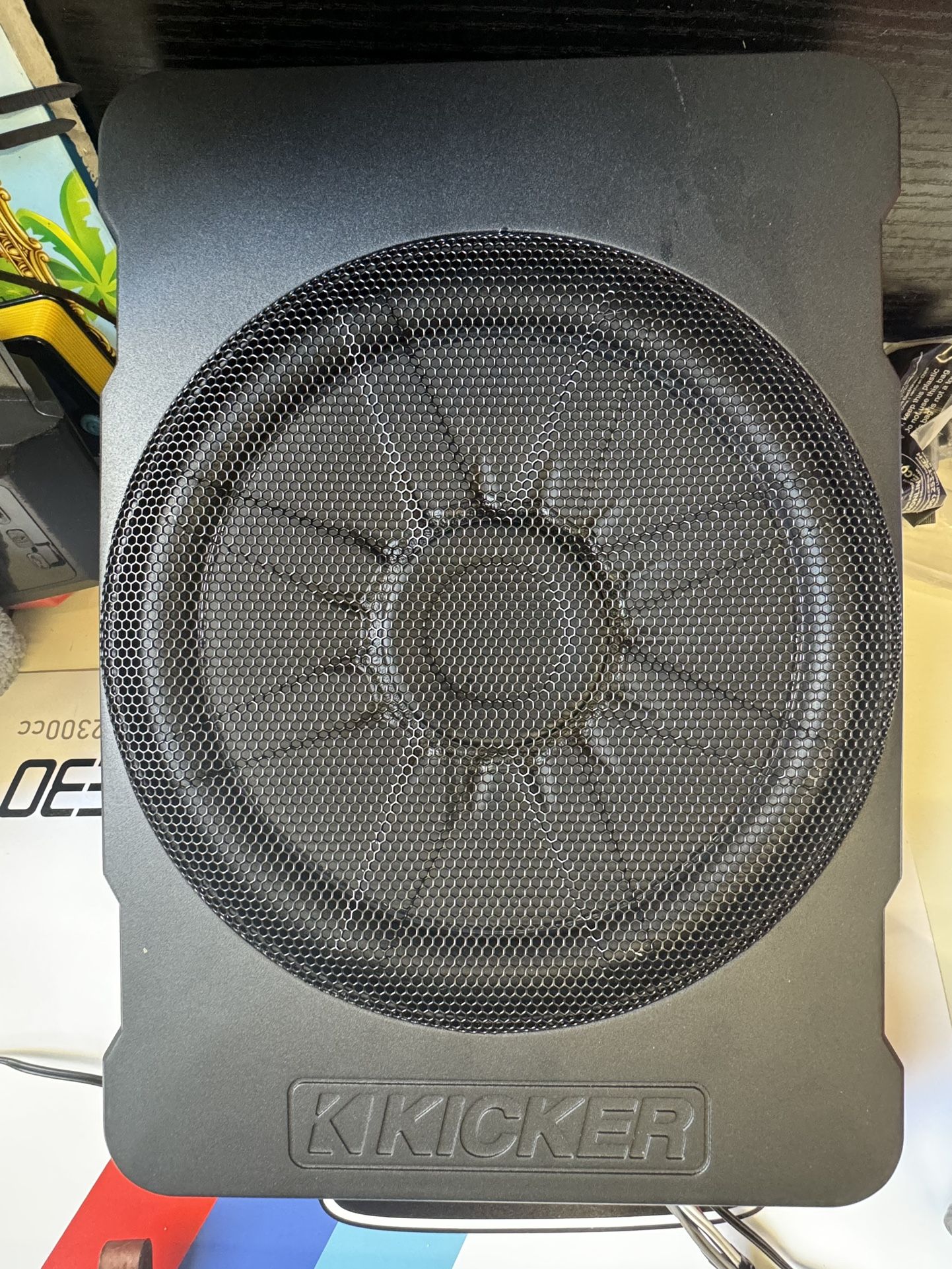 Kicker Hideaway Hs10