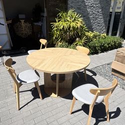 Small Dining Room Set And Four Chairs