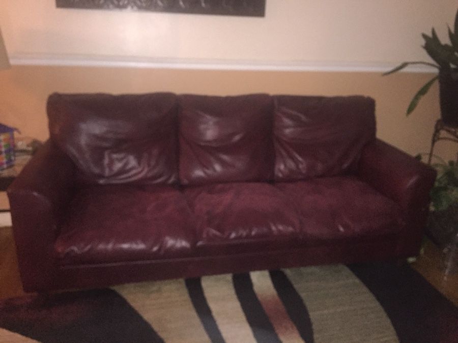 Burgundy sofa and Loveseat for FREE!!!