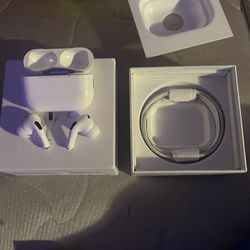 Airpod pros 2nd gen/ Like new Used few times