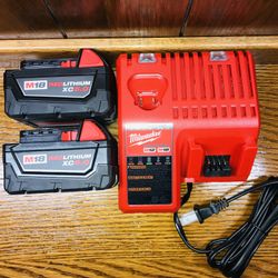 Milwaukee M18 5.0ah Batteries & Charger. ❌PRICE IS FIRM❌PRECIO FIRME❌