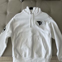 Faze Clan x Champion White Ghost Pullover Hoodie Sweatshirt Size MEDIUM for Sale in Sunny Isles Beach FL OfferUp