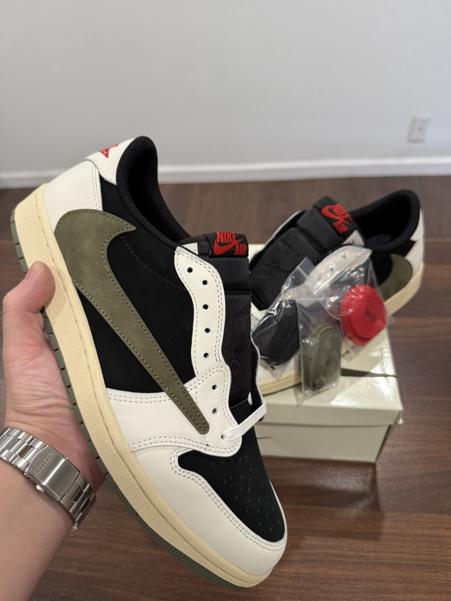 Nike Air Jordan 1 Low Travis Scott Olive Size 7,7.5,8,8.5,9,9.5,10,10.5,11,12