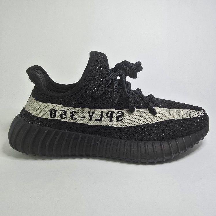 Multiple Sizes!! Adidas Yeezy Boost 350 V2 Core Black White Oreo