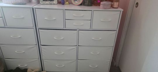 White dresser, 10 drawers