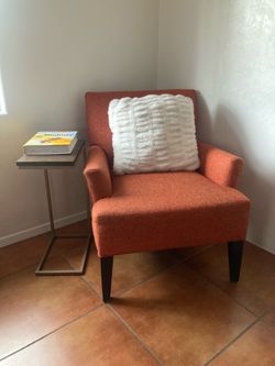 Accent chair
