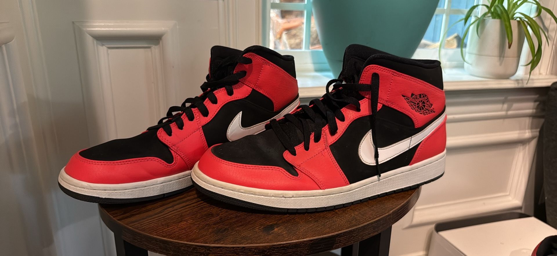 Nike Air Size 12 -OBO
