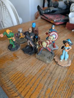 Disney Infinity 2.0 Marvel & Disney Figure Lot of 7 - Avengers Guardians Jasmine