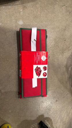 Ribbon storage box