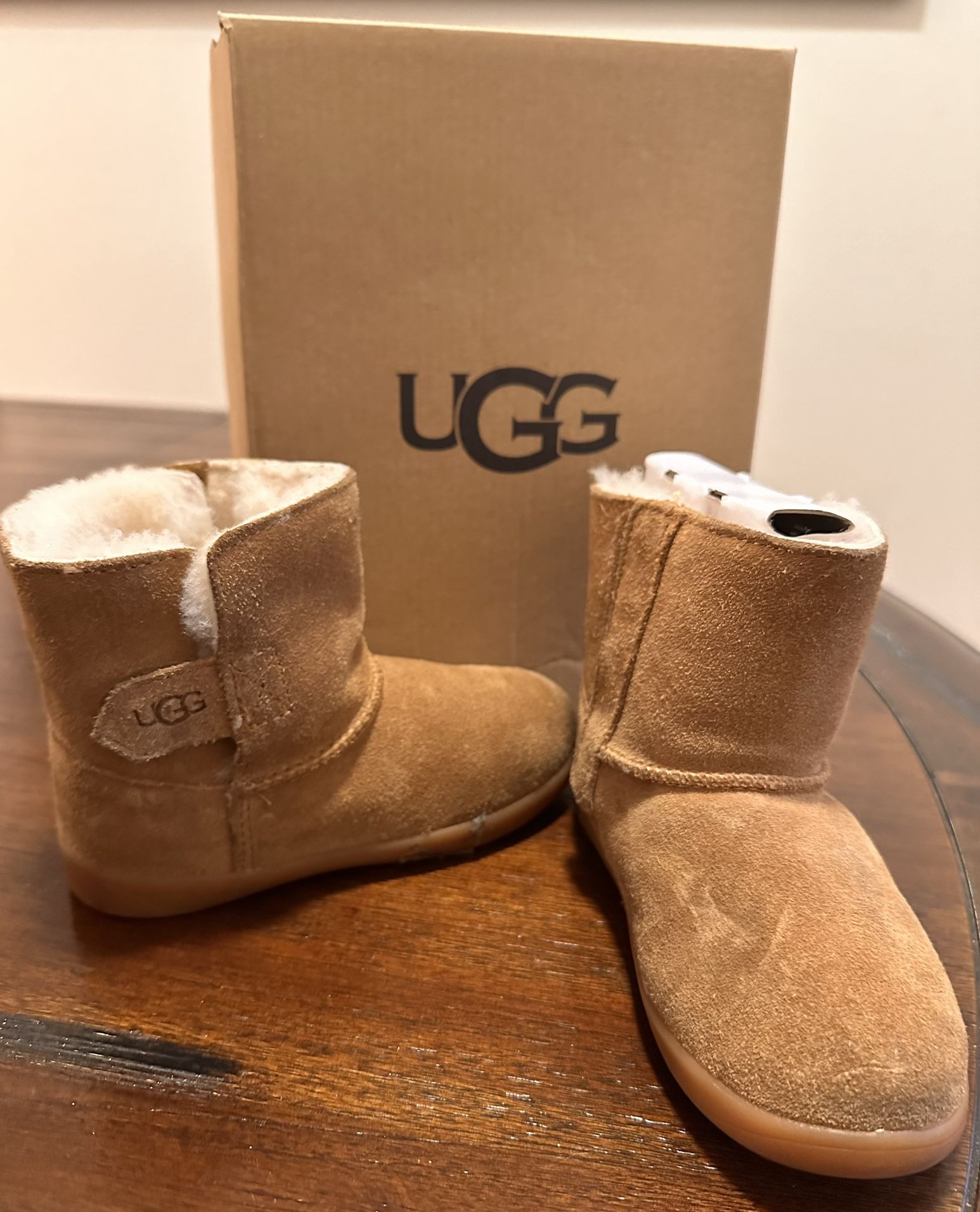 UGG Keelan Boot Size 9 