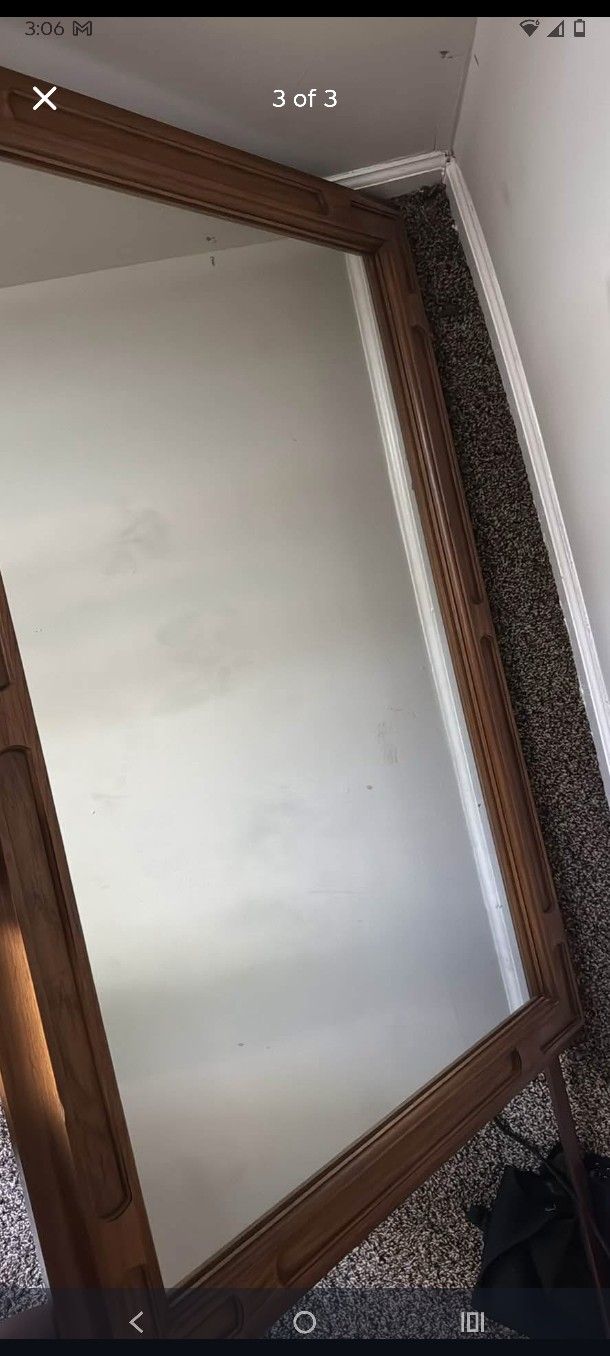 Real Wood Dresser With Mirror
