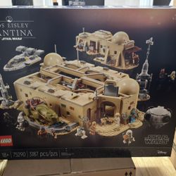 Lego Mos Eisley Cantina 75290