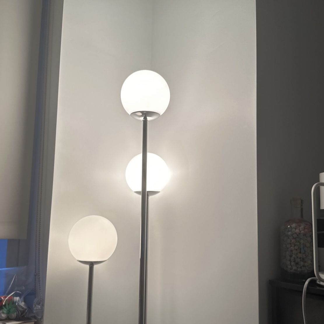 IKEA SIMRISHAMN Floor lamp with LED bulb, chrome plated/opal glass
