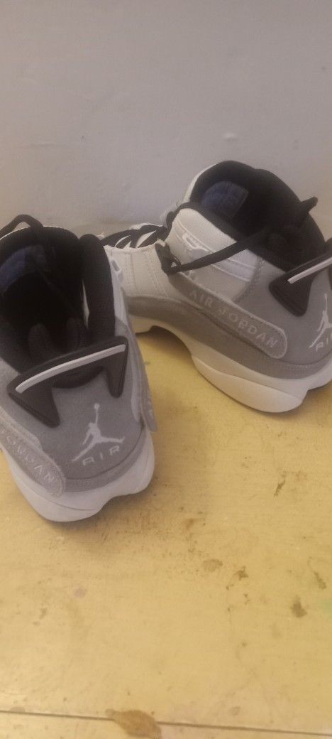 Air Jordan Two3 Like New 