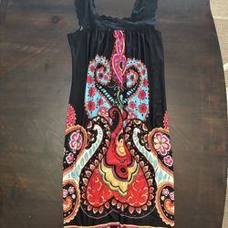 Dress with multiple colors size Medium Can Be Used As Bathing Suit Cover Up Also