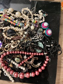 Mixed Jewelry Lot