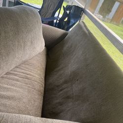 Sofá O Couch O Sillon 