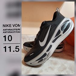 Nike Vomero Plus size 10