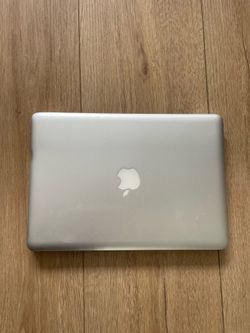 MacBook Pro 13” (2010) – Fresh Install, Works Great, Good for Basics / Backup Laptop