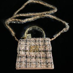Bolsa De Mujer Disponible 