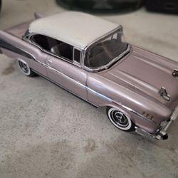 5 COLLECTABLE TRAIN-AND VEHICLES