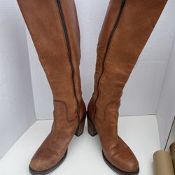 Women’s Made In Italy Brown, Leather Upper, Rubber Sole Sz 40 Mid High Heel Boots