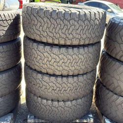 275 65 18 Set of 4 Used All Terrain In Premium Condition