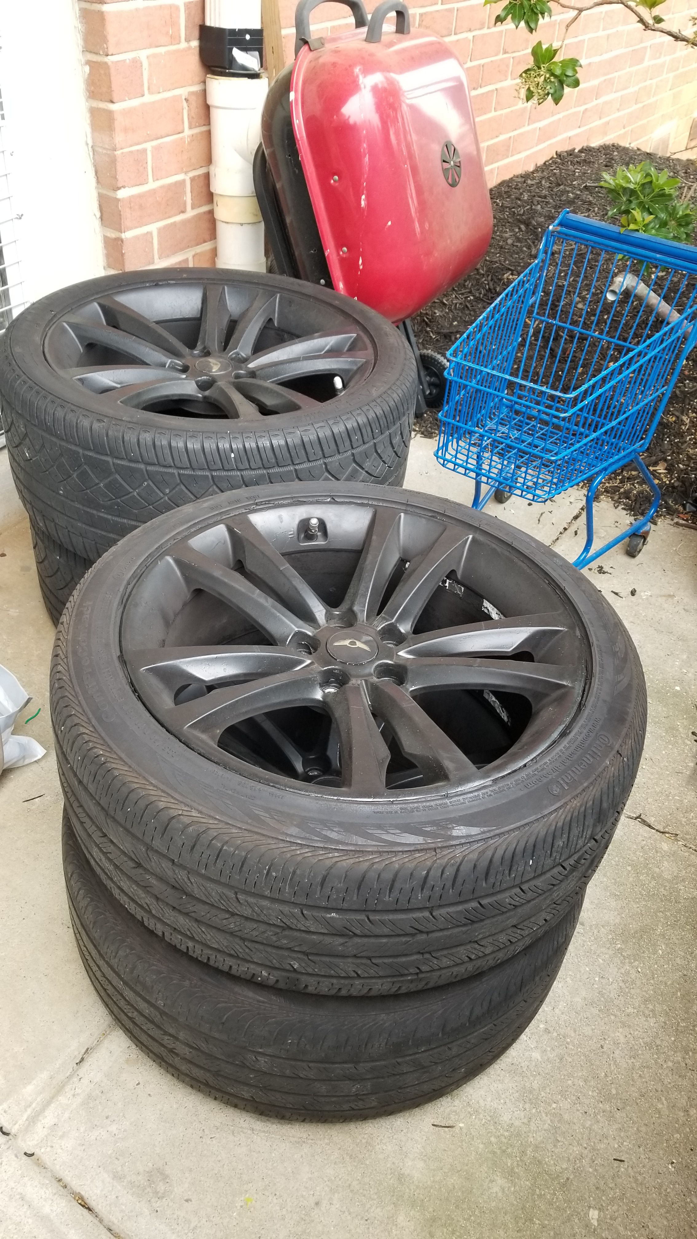 Genesis Wheels with tires
