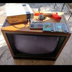 Original Working NES With CRT Television Zapper And Two Games