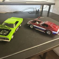 Diecast Model 1970 Plymouth Rd., Runner And Diecast Model 1970 Chevy Corvette Stingray, American Flag Edition
