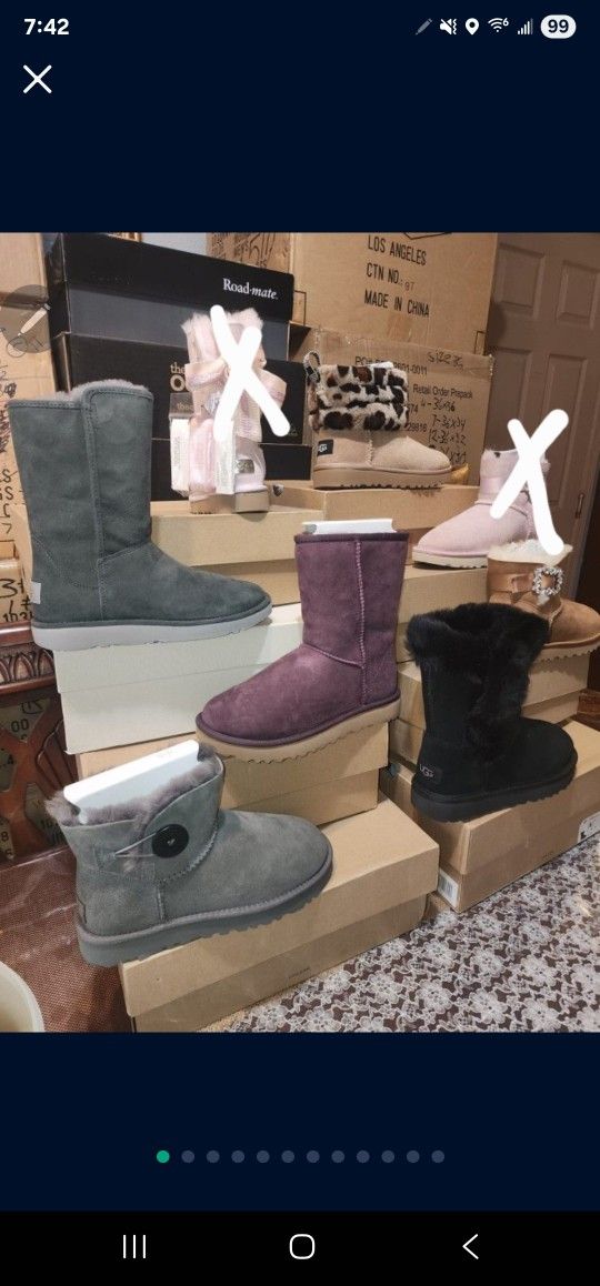 BRAND NEW UGGS BOOTS SIZE 5