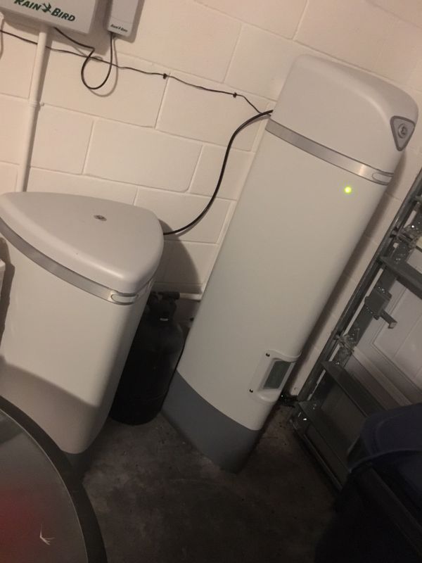 Ge Pro Elite Water Softener GE pro elite water softener for Sale in Orlando, FL - OfferUp