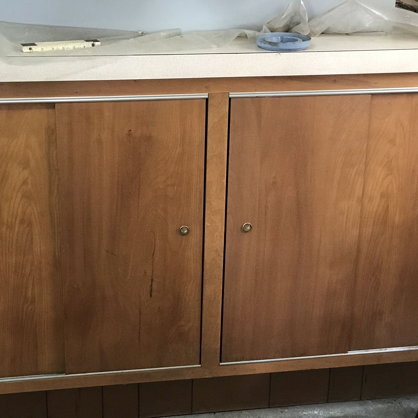 MCM Bar with 4 Stools