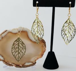 LEAVES NECKLACE and EARRINGS SET