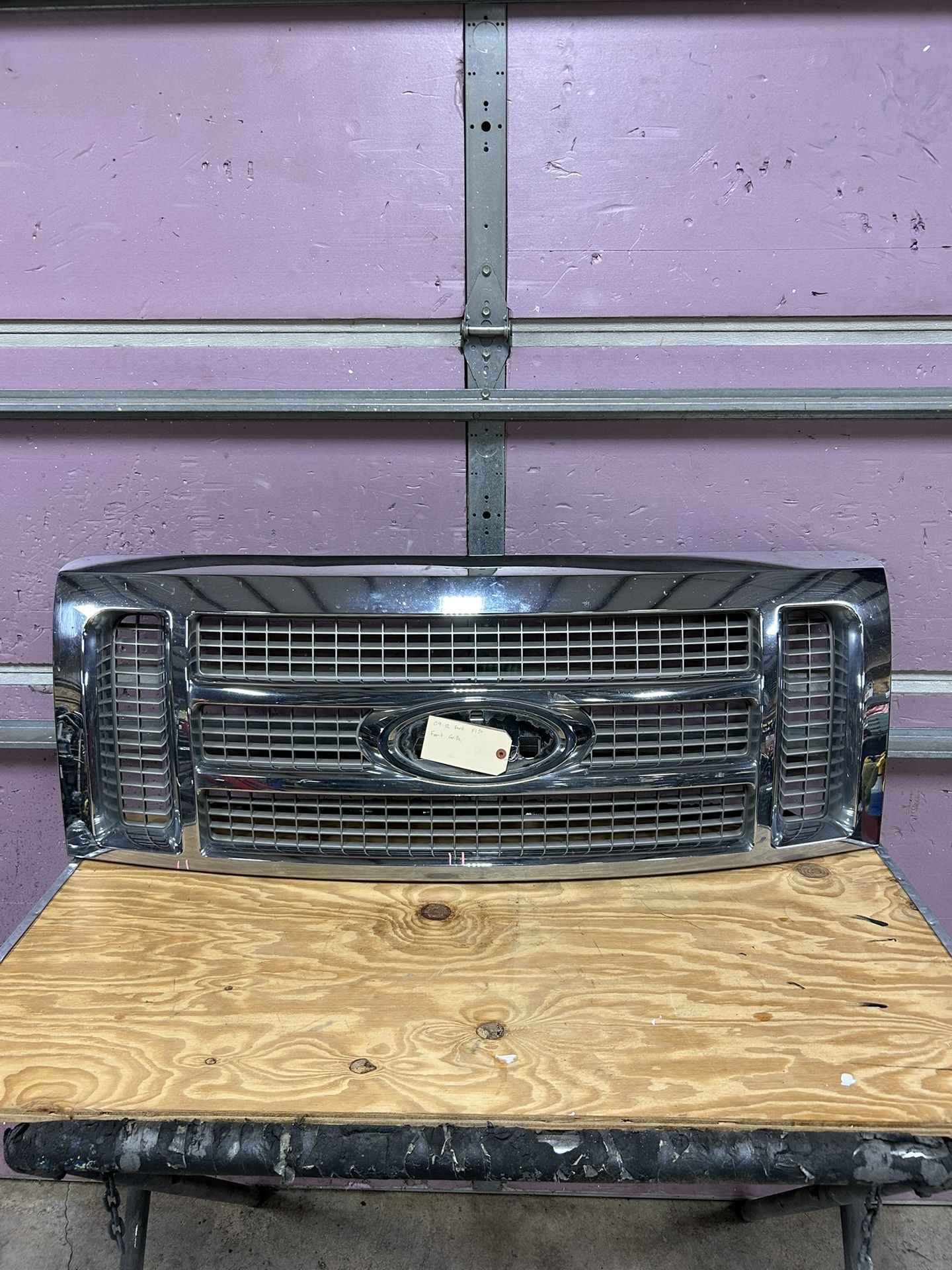 09-12 Ford F150 Front Grille OEM