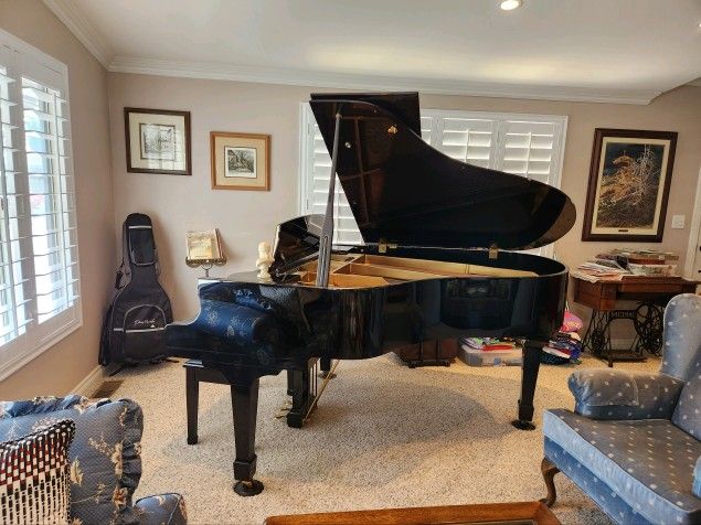 Beautiful Black SAMICK GRAND PIANO SG185 - $68000
