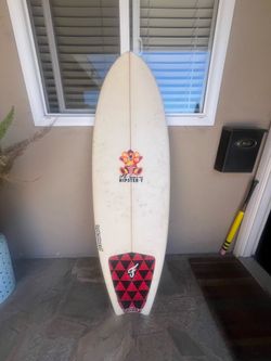 Maurice Cole Hipster T surfboard  5’7
