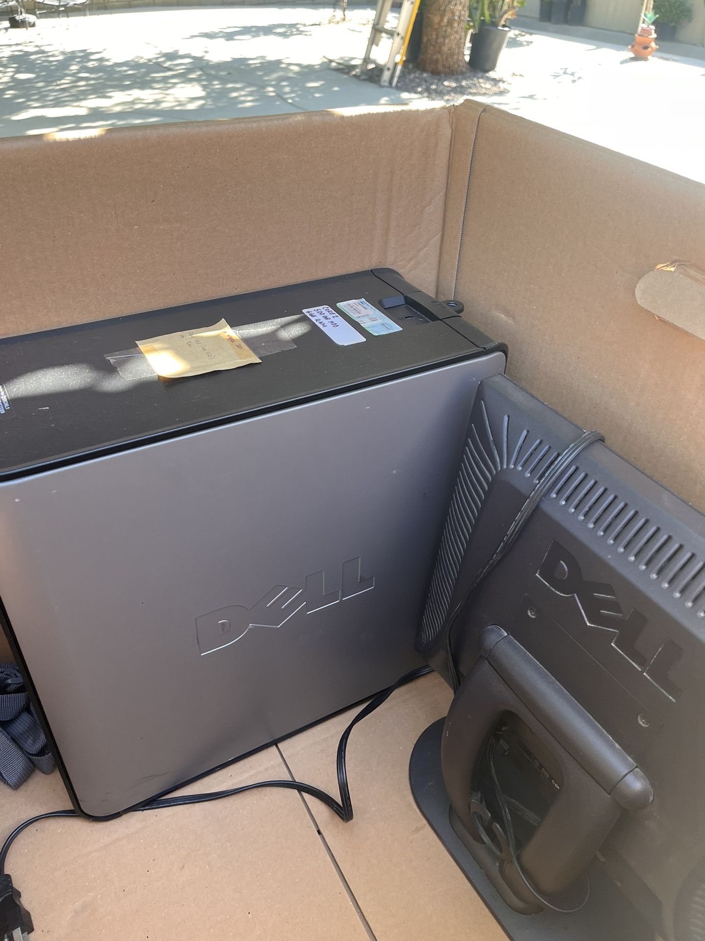 Dell Computer W/ Monitor 17”