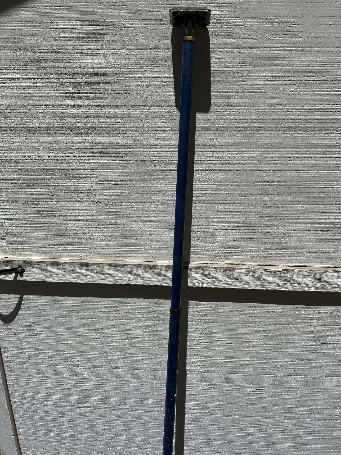 Pickup Bed Box Holding Pole