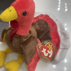 Hundreds Of Beanie Babies 