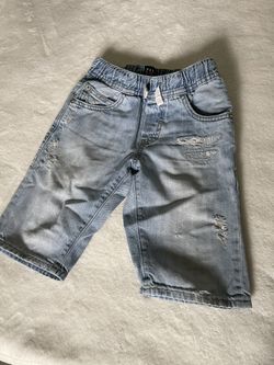 Gap kids boy denim shorts (2) size 7 $15 for both