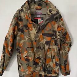 New Columbia Ski Jacket. Small