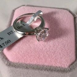 SPARKLING 18 Kt Over Silver 3 CT MOISSANITE SOLITAIRE RING SIZE 6 1/2 