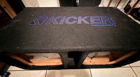 Kicker Solo-Baric L7 Dual 12' Subwoofer Enclosure