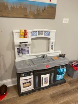Step 2 kids kitchen play set