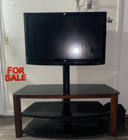 Accepting Offers for BOTH- LG Flat Screen TV with Swivel TV Stand – Great Condition